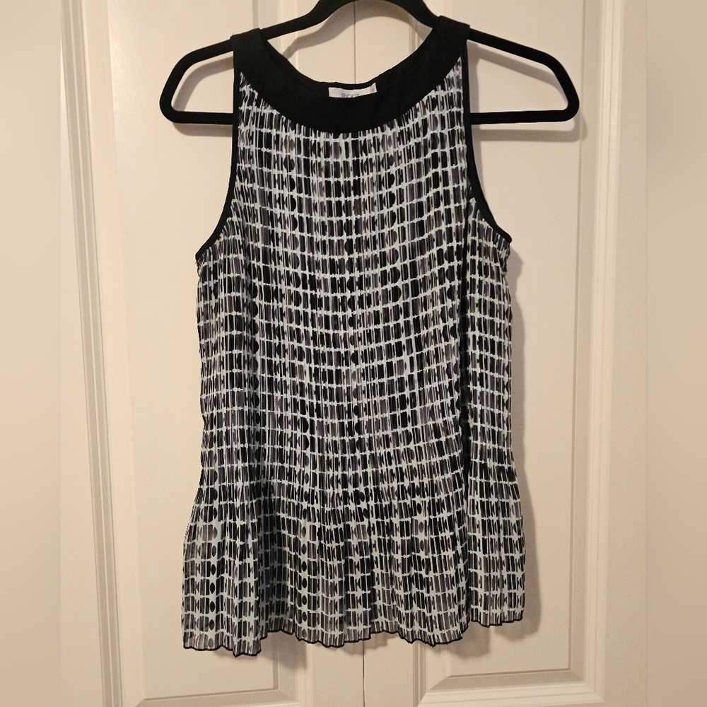 🔷️3 Items for$20🔷️ Ricki's Womens Black & White Chiffon Sleeveless Top Sz 4